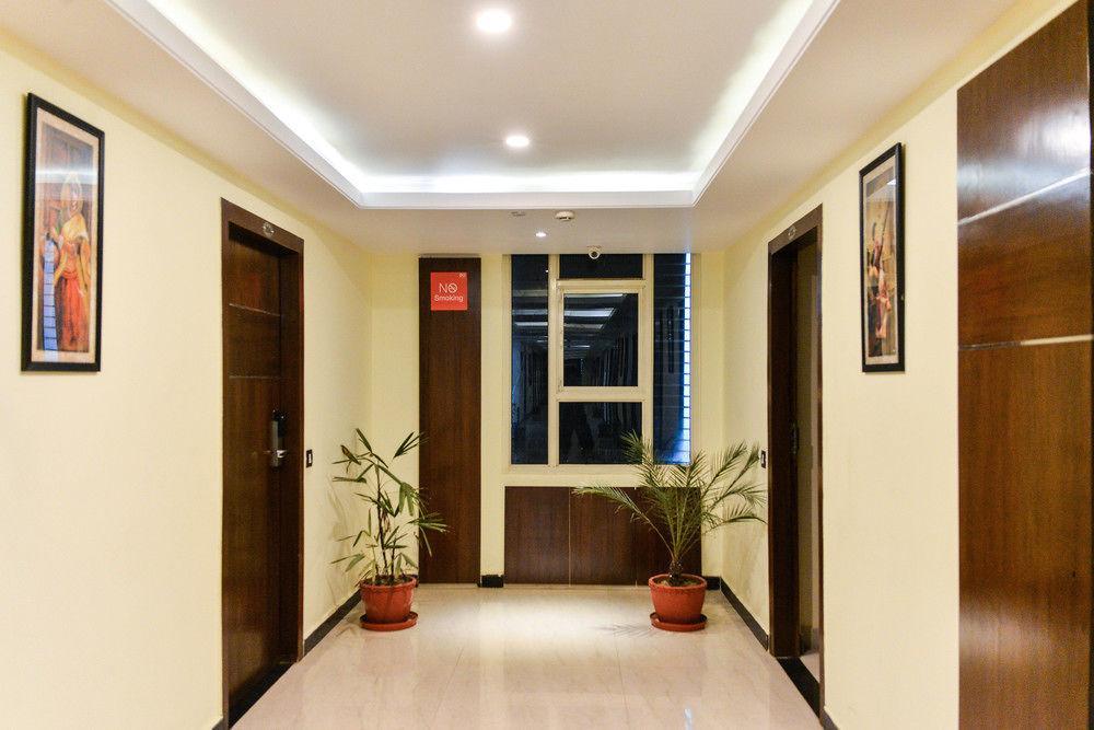 Готель Puja Residency Варанасі Екстер'єр фото
